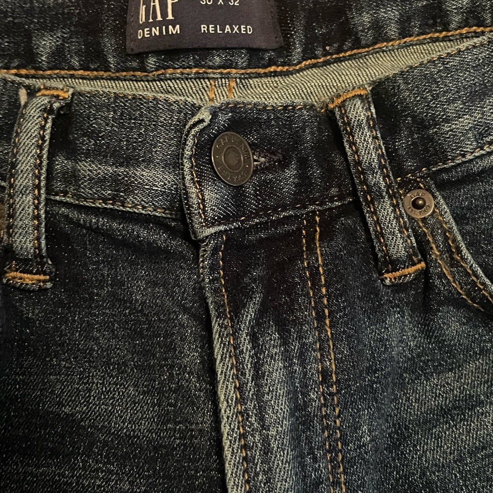 GAP Men's Relaxed Fit Denim Jeans - Black